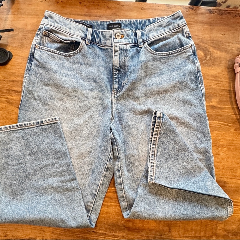 Jeans women’s size 12 Talbots High Waisted Straight Ankle Jean.